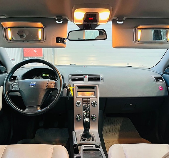 Volvo S40 17 of 19