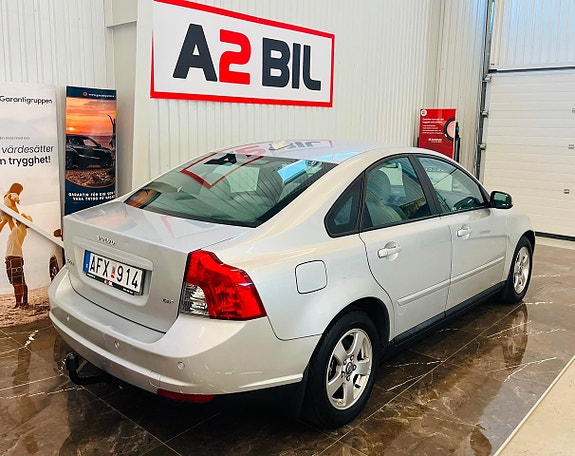 Volvo S40 5 of 5