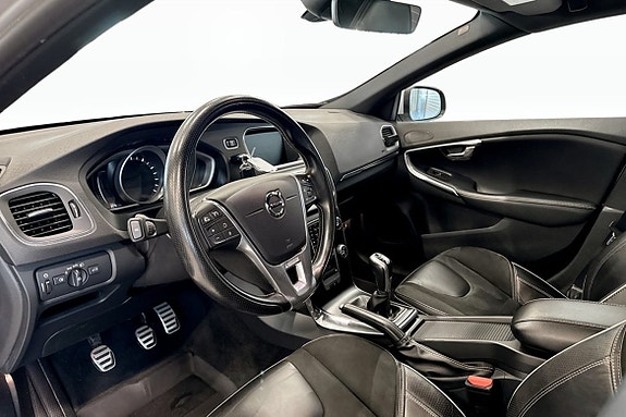 Volvo V40 5 of 5