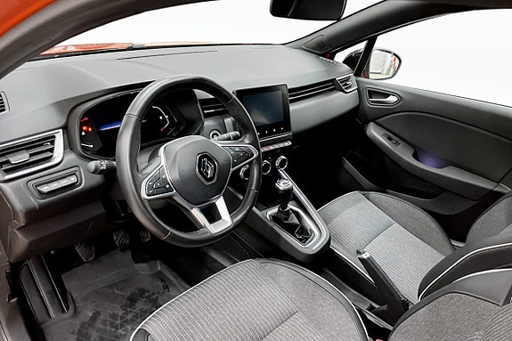 Renault Clio 10 of 18