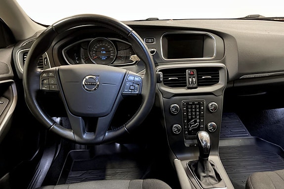 Volvo V40 Cross Country 5 of 5
