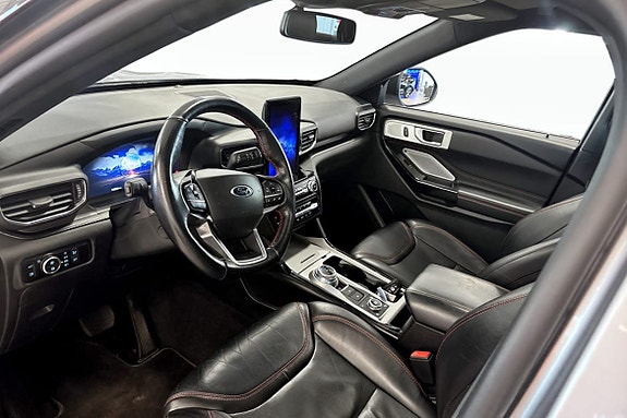 Ford Explorer 5 of 5