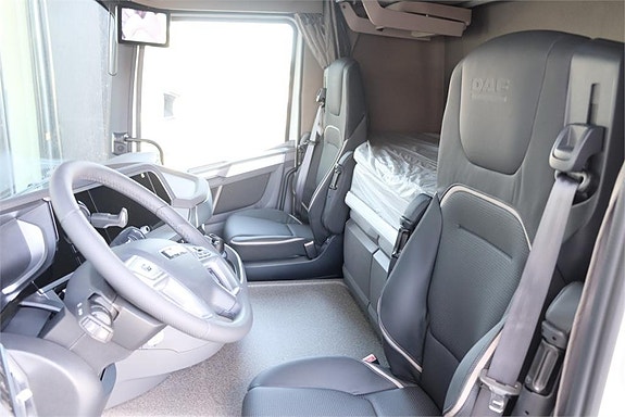 DAF XF530 FAS 6x2 chassi med motorkraftuttag - omgåend 11 of 14