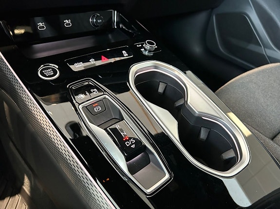 Audi A6 8 of 18