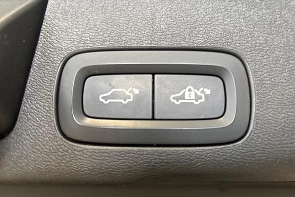 Volvo XC60 18 of 23