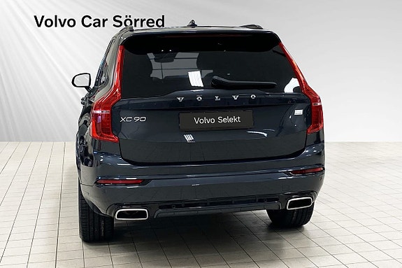Volvo XC90 4 of 5
