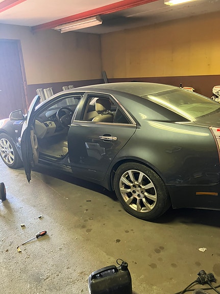 Cadillac CTS 5 of 6
