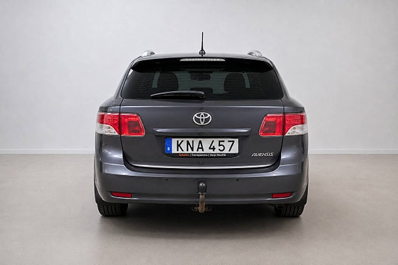 Toyota Avensis 5 of 23