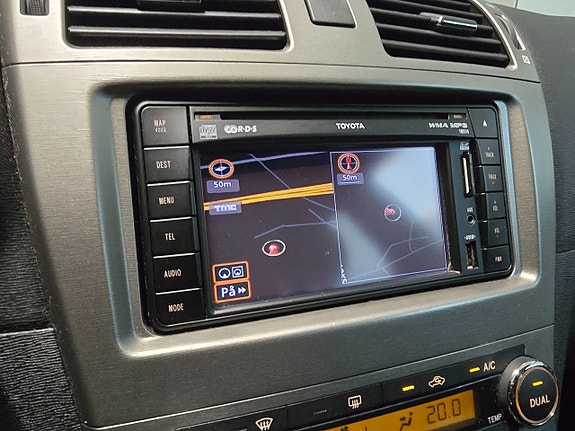 Toyota Avensis 19 of 23