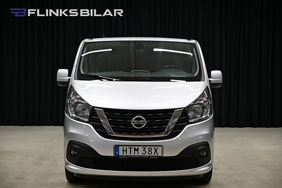 Nissan NV300 11 of 30