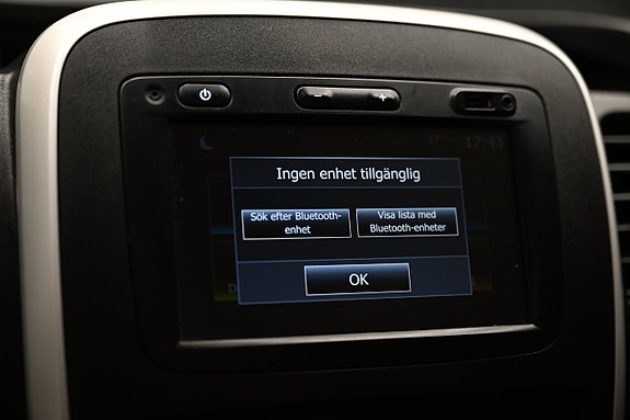 Nissan NV300 22 of 30