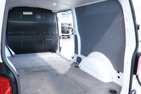 Volkswagen Transporter 15 of 15