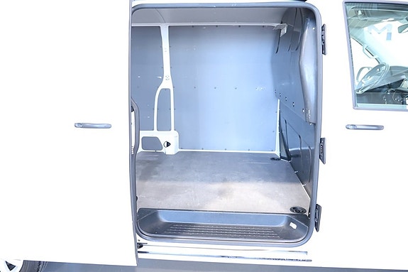 Volkswagen Transporter 14 of 15