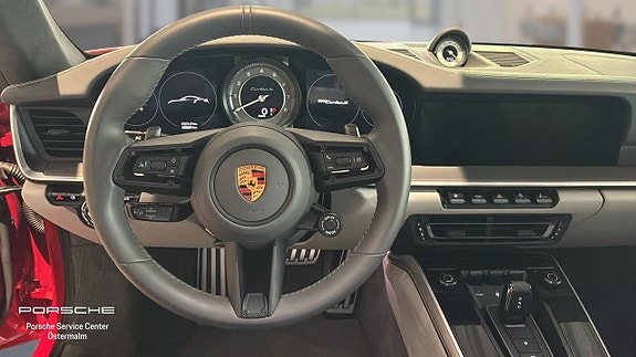 Porsche 911 Turbo S 13 of 15