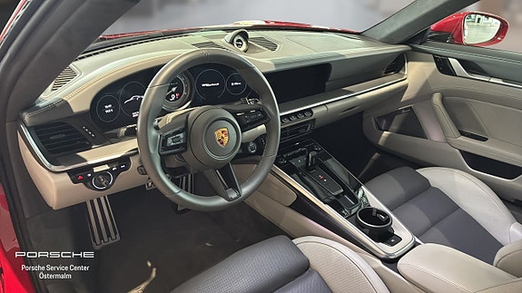 Porsche 911 Turbo S 3 of 5