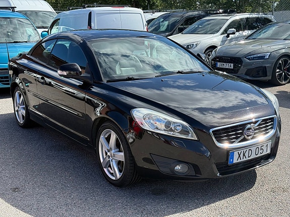 Volvo C70 4 of 5