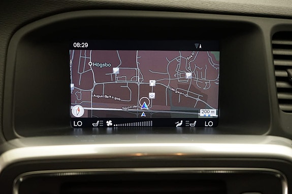 Volvo V60 12 of 19