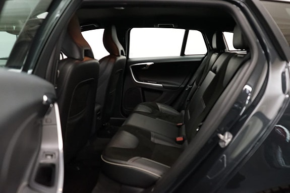 Volvo V60 6 of 19
