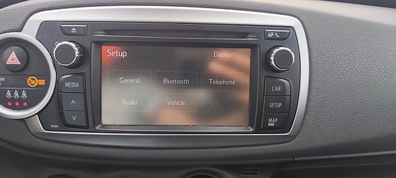 Toyota Yaris 6 of 6