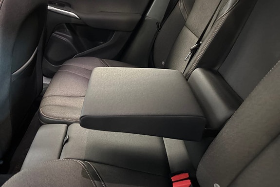 Volvo V40 Cross Country 20 of 24