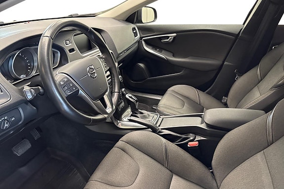 Volvo V40 Cross Country 8 of 24