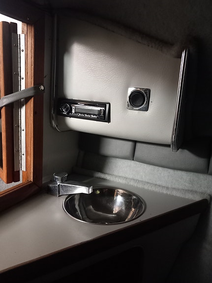 Renken 21 fot V8 Mercruiser 5,0 Alpha One. 7 of 8