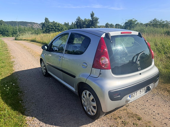 Peugeot 107 3 of 5