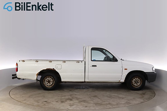 Mazda B2500 2 of 18