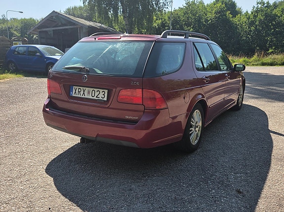 Saab 9-5 4 of 5