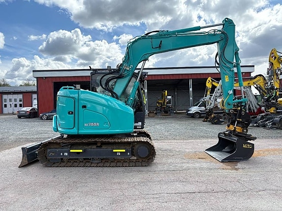 Kobelco SK75 2 of 5
