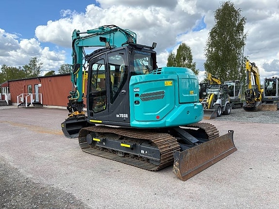 Kobelco SK75 3 of 5