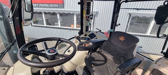 Massey Ferguson 5710 23 of 24