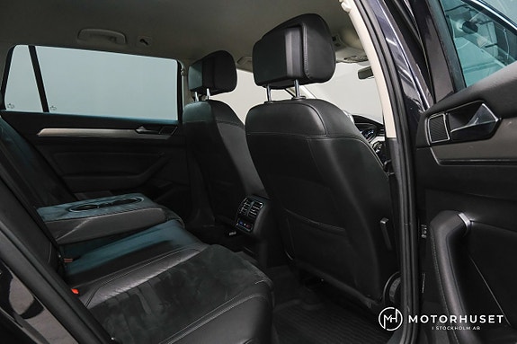 Volkswagen Passat 11 of 23