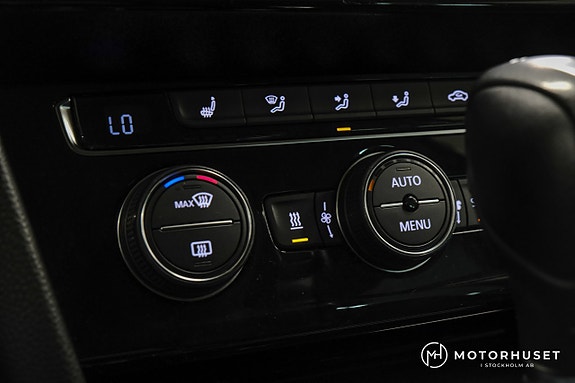 Volkswagen Passat 20 of 23
