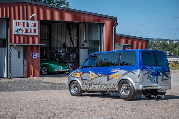 Chevrolet Astro 7 of 8