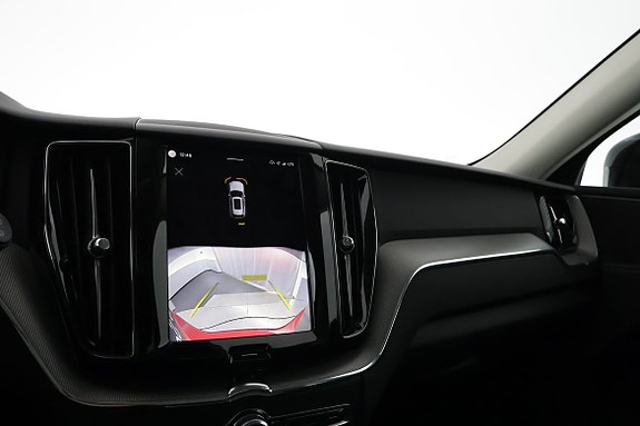 Volvo XC60 13 of 17