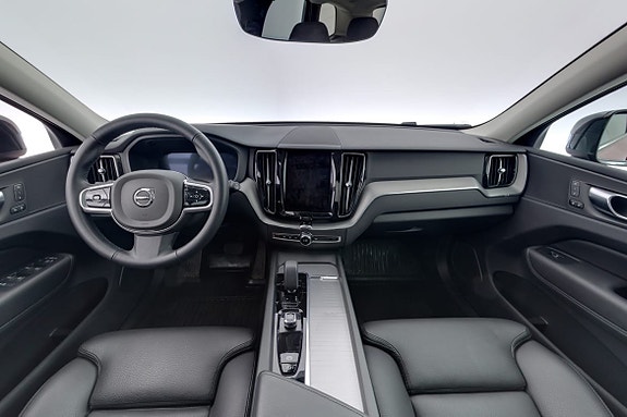 Volvo XC60 7 of 17