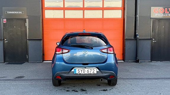 Mazda 2 6 of 20