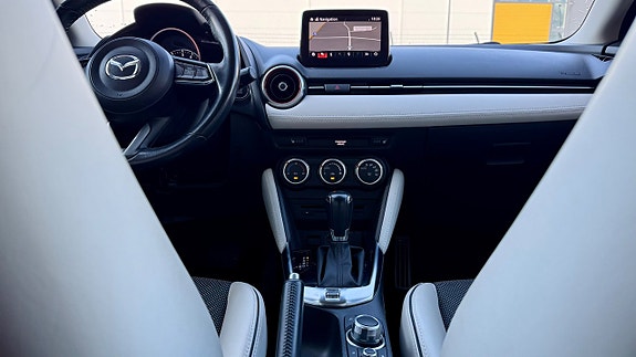Mazda 2 15 of 20
