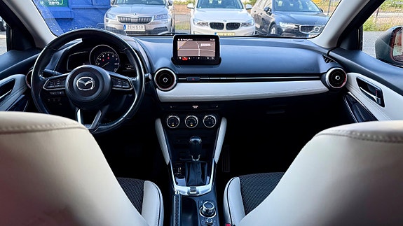 Mazda 2 14 of 20