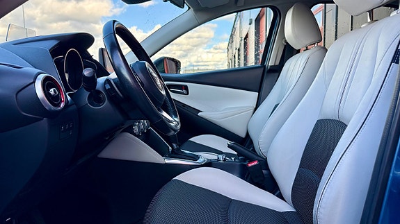 Mazda 2 12 of 20