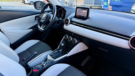 Mazda 2 16 of 20