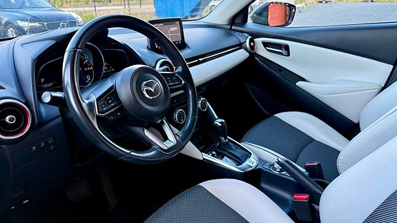 Mazda 2 13 of 20