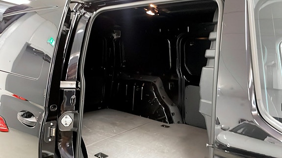 Volkswagen Caddy 9 of 15