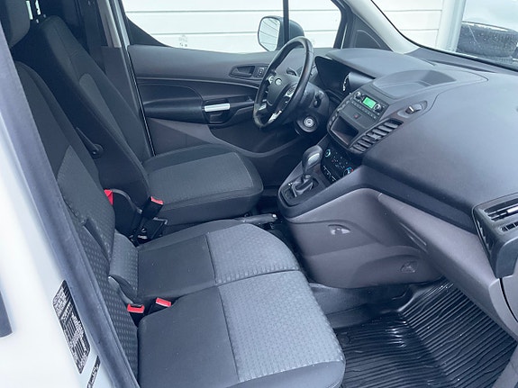 Ford Transit Connect 7 of 9