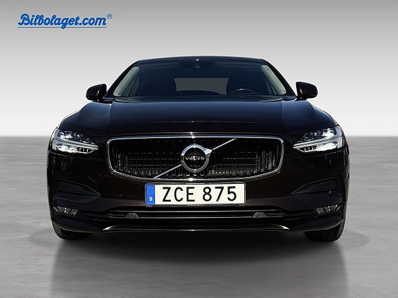 Volvo S90 2 of 5