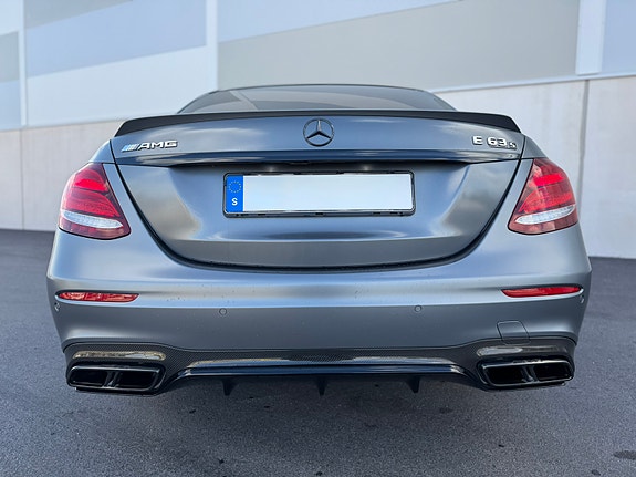 Mercedes-Benz E63 5 of 17