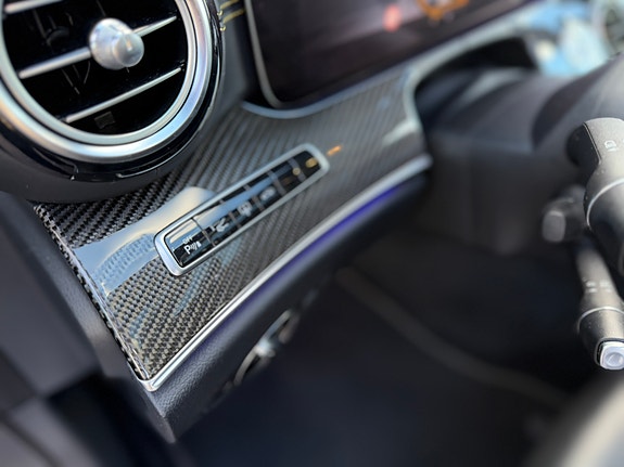 Mercedes-Benz E63 11 of 17
