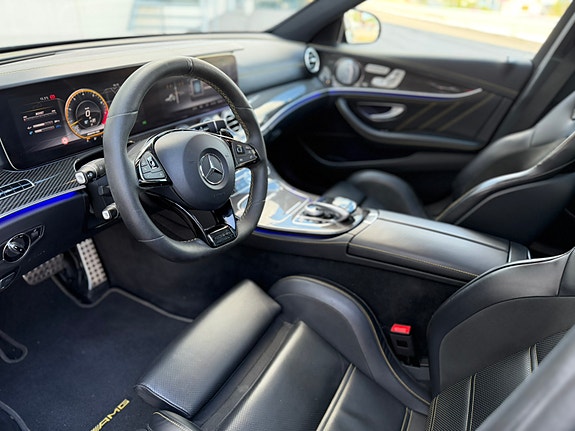 Mercedes-Benz E63 10 of 17
