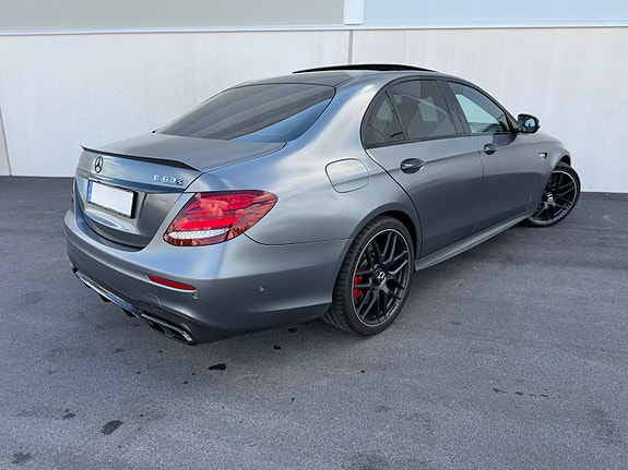 Mercedes-Benz E63 7 of 17